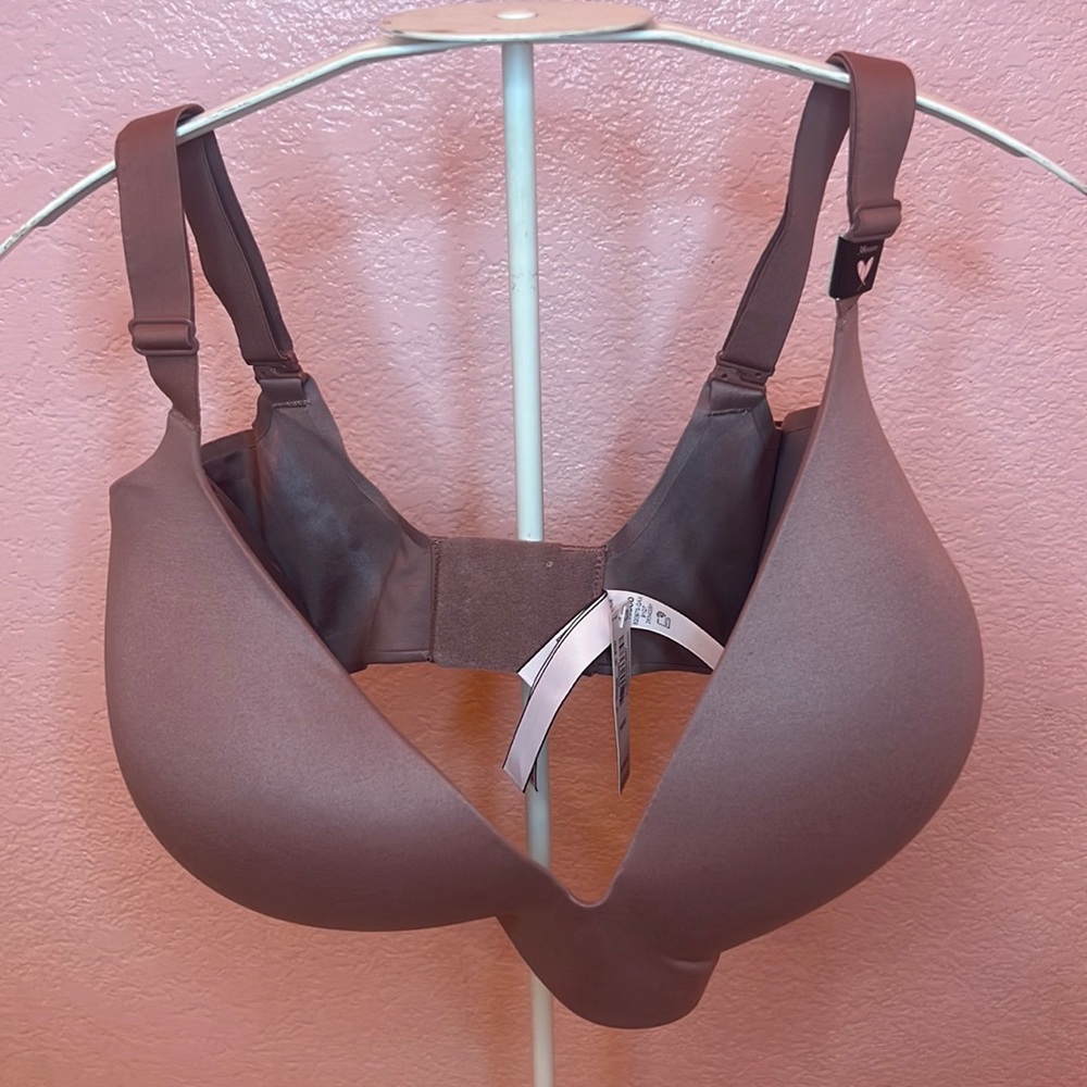 Victorias Secret semi lined bra 38 DDD NWT